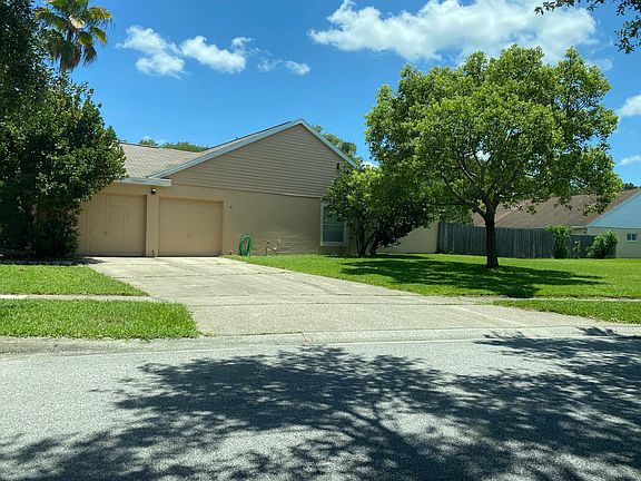 Dual side entry garages with extra space for bicycles or workshop
