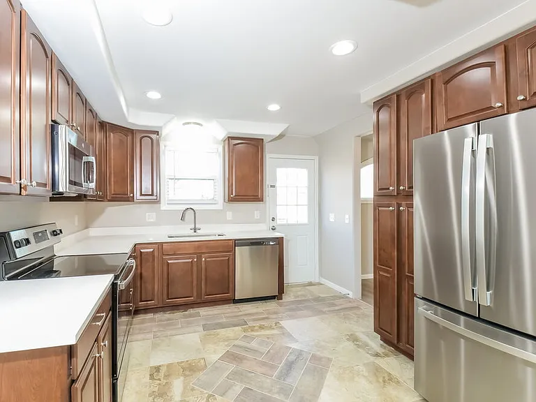 3501 S Richfield Cir — Photo 10