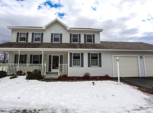 9 Whitcomb Meadows Ln, Essex Jct, VT 05452