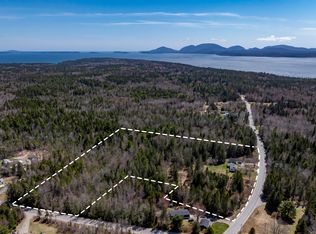 430 Point Rd, Hancock, ME 04640