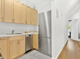 125 W 77th St APT 3, New York, NY 10024