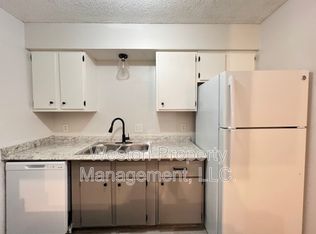 6032 NW Express Way #1B, Oklahoma City, OK 73132