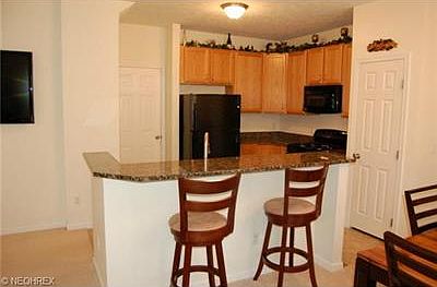 5th image of 4945 Lake View Dr