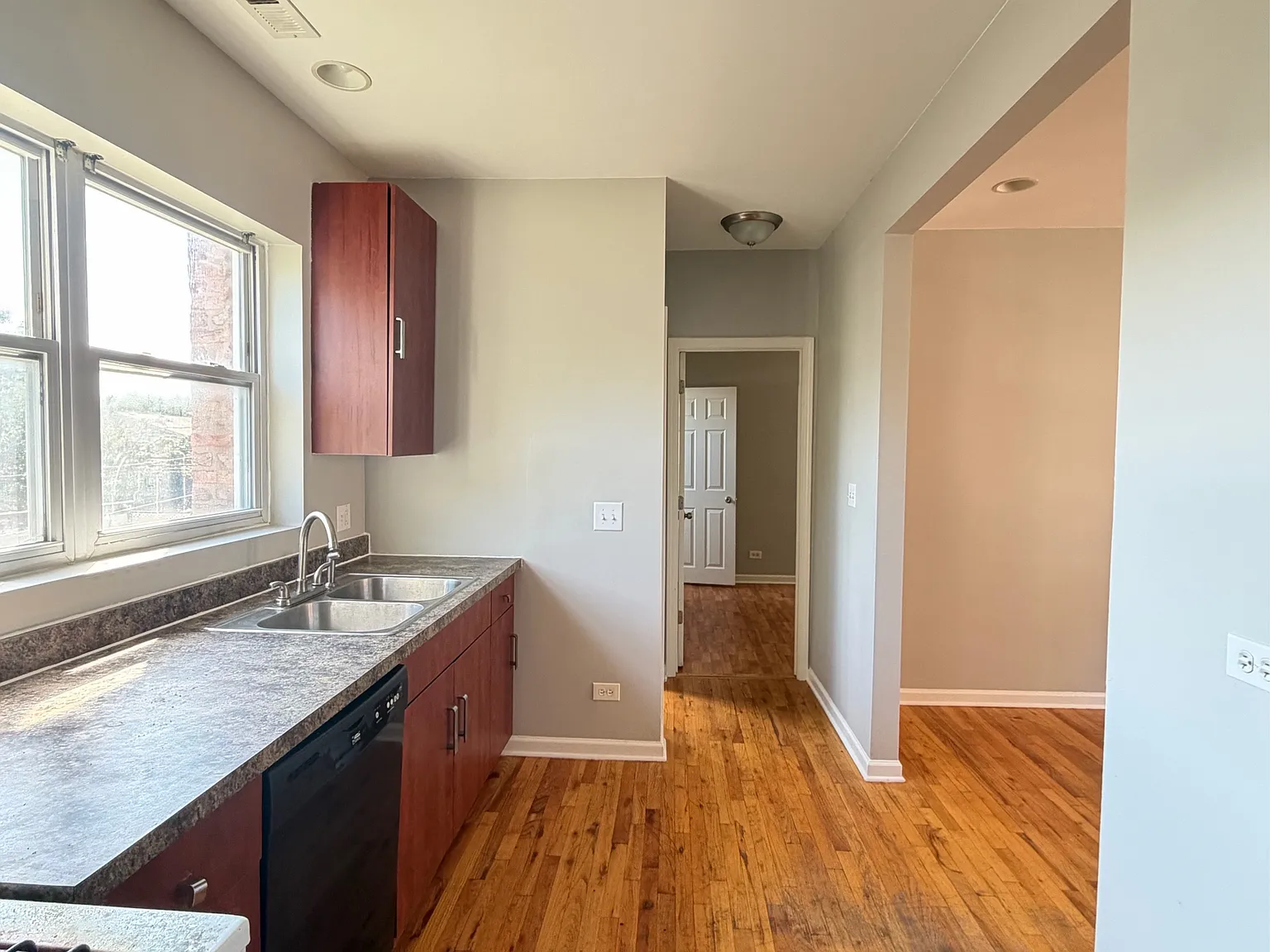 9118-9124 South Dauphin Avenue - 9124-2W — Photo 2