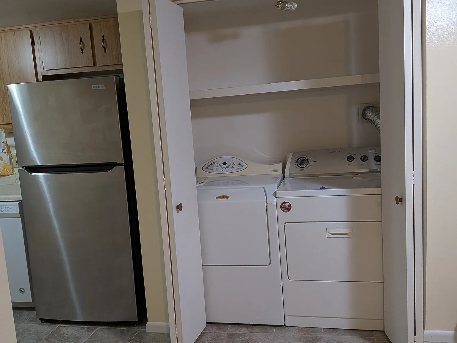 434 Euclid Ave — Photo 4