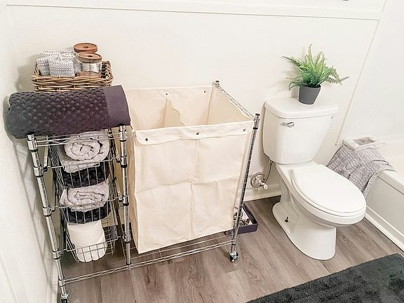 Bath/shower combo.
