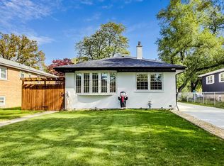 363 N Addison Rd, Villa Park, IL 60181