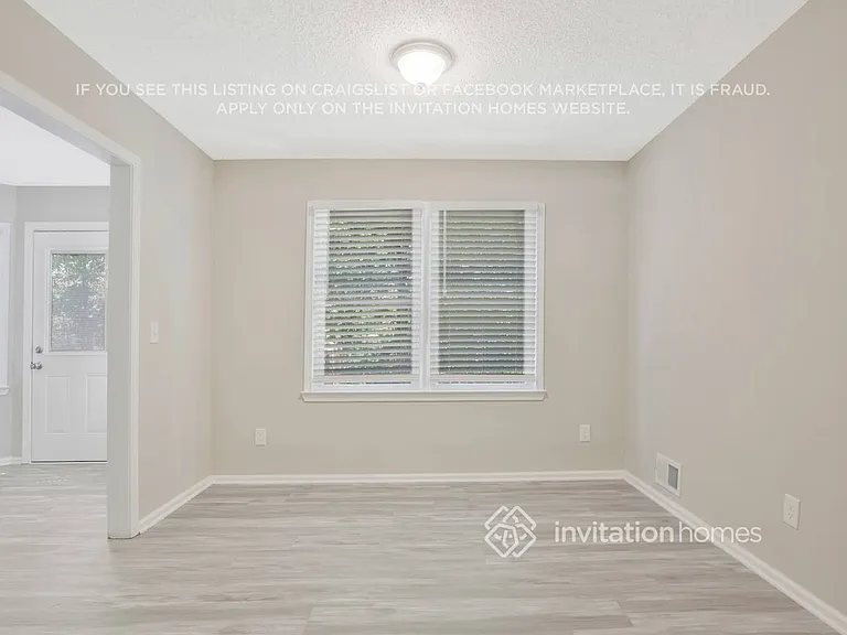 306 Lake Swan Ct — Photo 7