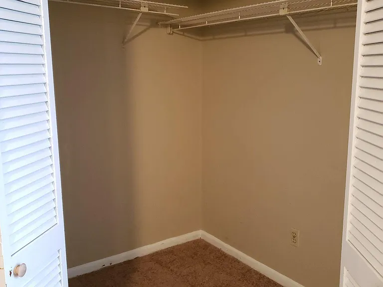 5915 Pinetree Ave — Photo 6