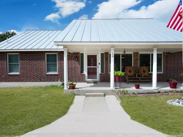 16 Grey Stone, Poteet, TX 78065