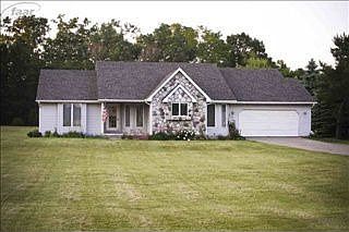 1st image of 9009 Apple Orchard Dr