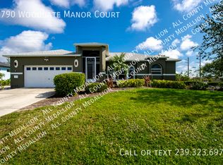 8790 Woodgate Manor Ct, Fort Myers, FL 33908