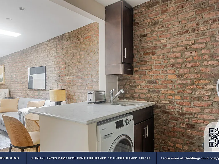 316 W 14th St #24 — Photo 8
