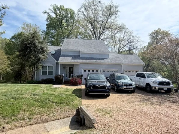 (undisclosed Address), Williamsburg, VA 23185