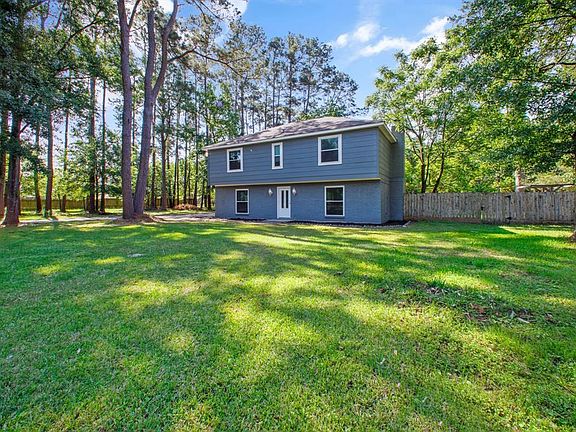 2nd image of 14 Rolling Glen Ln