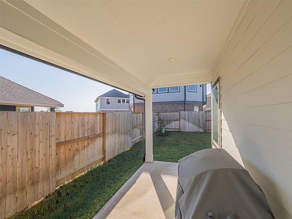 4th image of 10126 Crescendo Way