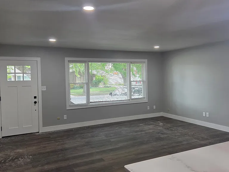 9017 Southmoor Ave — Photo 8