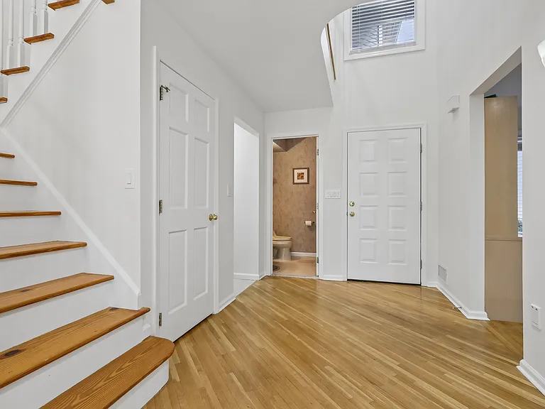 79 Lakeview Dr — Photo 20