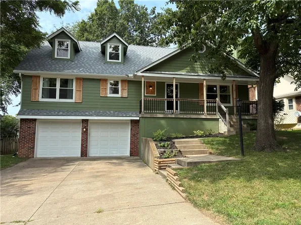 1109 NW Forest Dr, Blue Springs, MO 64015