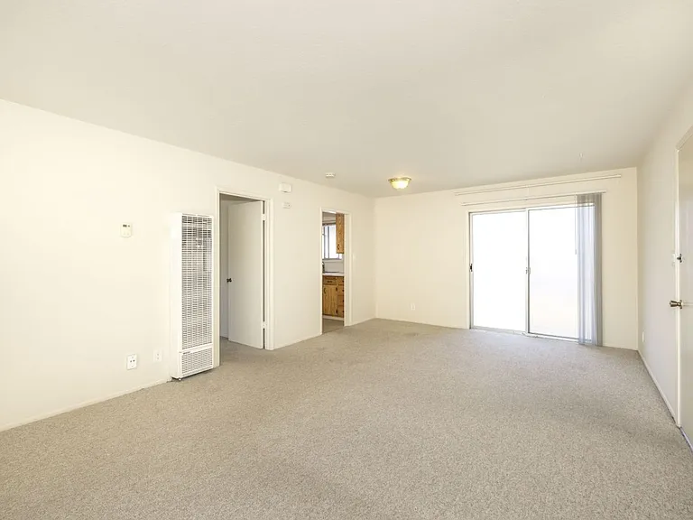 314 College Ave #1-6 — Photo 2