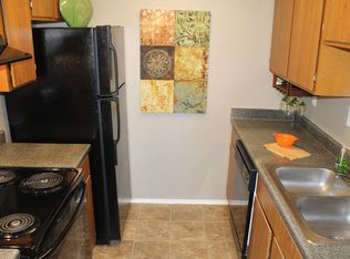 7 S Timber Hollow Dr APT 724, Fairfield, OH 45014