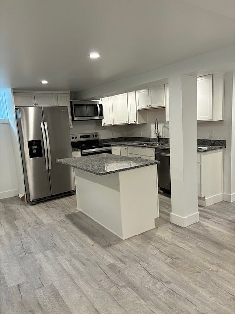 brand new kitchen and all new appliances