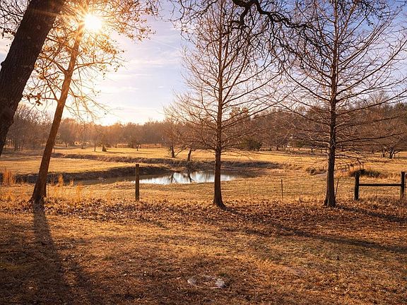 2nd image of 13624 Doe Rd