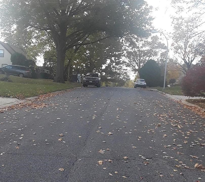 2nd image of 1616 Portland Ln