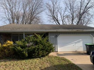 N9616 Mary Dr, APPLETON, WI 54915