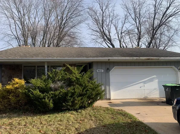 N9616 Mary Dr, Appleton, WI 54915
