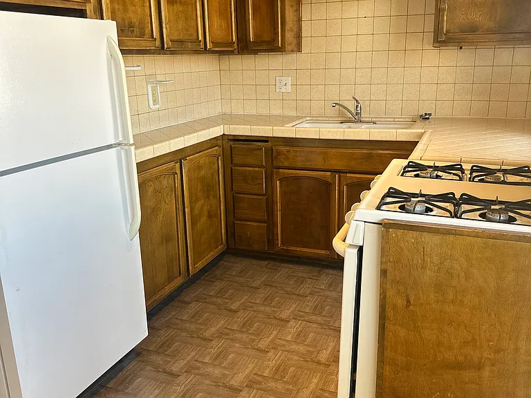2801 Carleton St #2803 — Photo 6