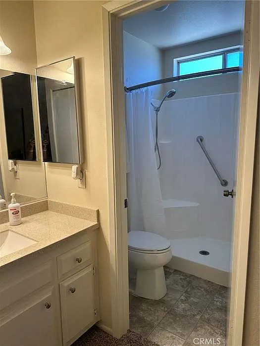 2 bed, 1300 sqft, $1,995 — Photo 4