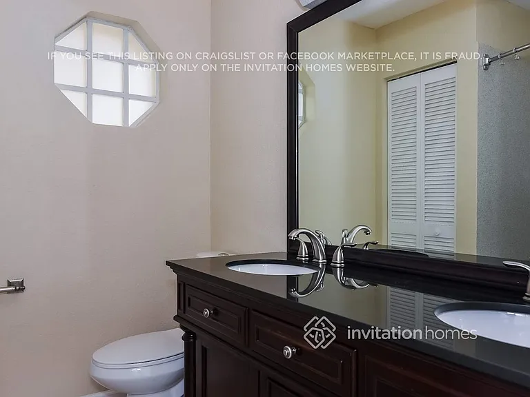 4645 NW 99th Ln — Photo 17