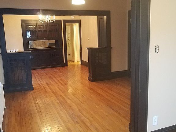 5th image of 3125 Fremont Ave S APT 1