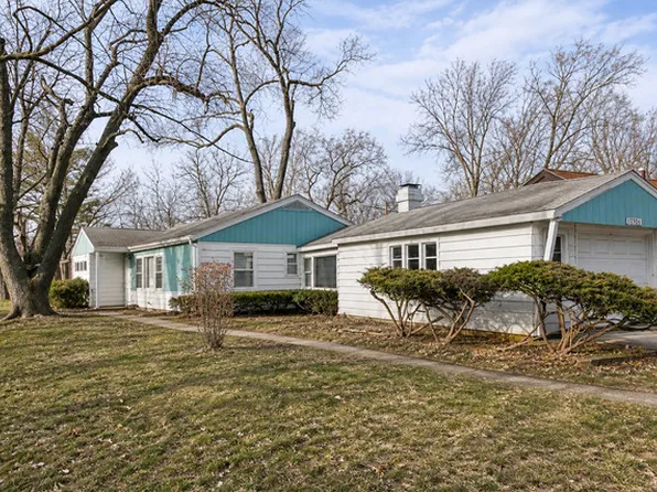 17306 Holmes Ave, Hazel Crest, IL 60429