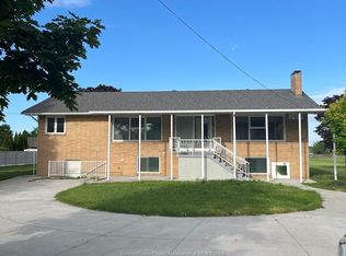 2462 Lesperance Rd, Tecumseh, ON N8N2W5