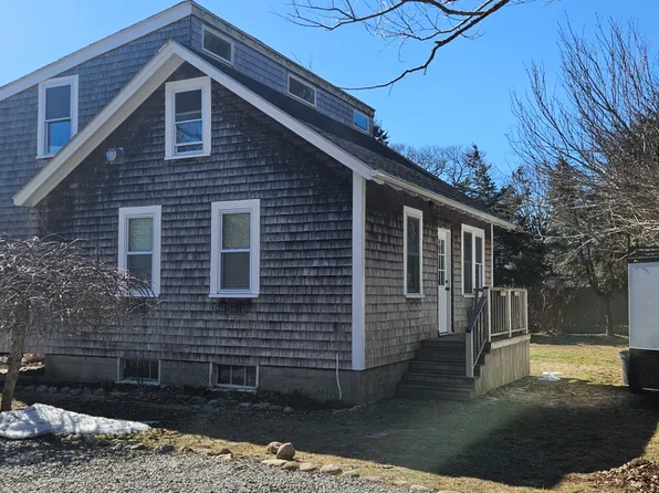 15 Goah Way, Tisbury, MA 02568