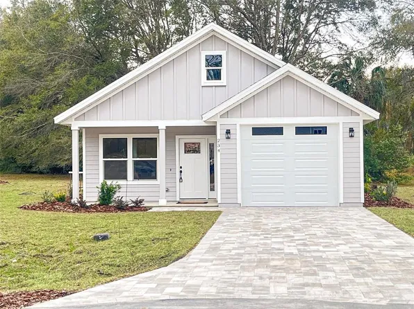 221 SW 246th Way, Newberry, FL 32669