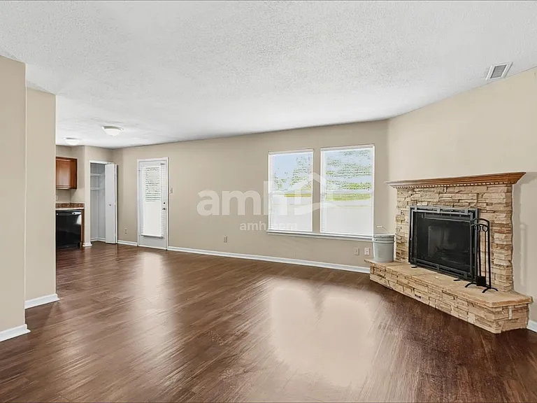 15080 Fawn Hollow Ln — Photo 6
