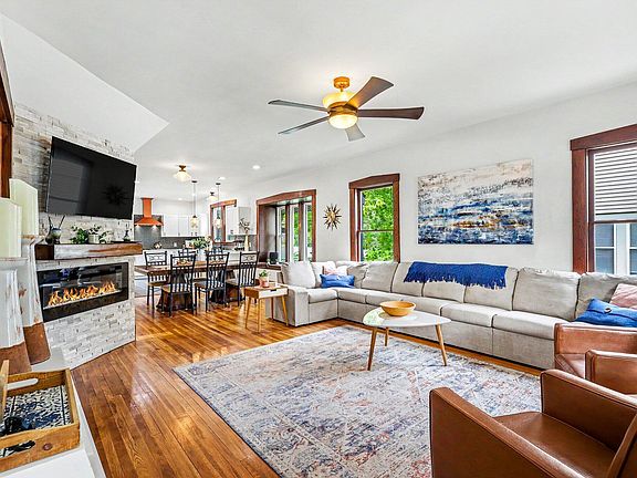 4th image of 1265 Prospect Ave SE