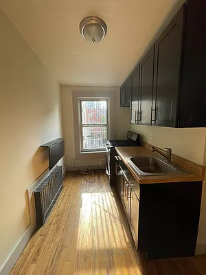 Rented by Greenrock Management | media 3