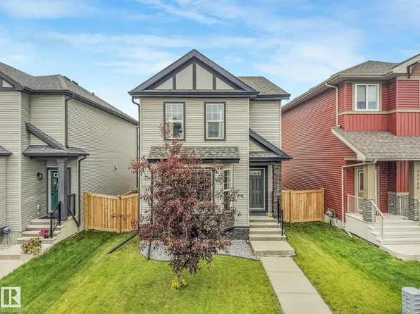 17724 58th St NW, Edmonton, AB T5Y 3W8