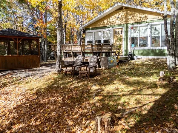 60 T J McMackin Rd, Salisbury, NB E4J 2N5