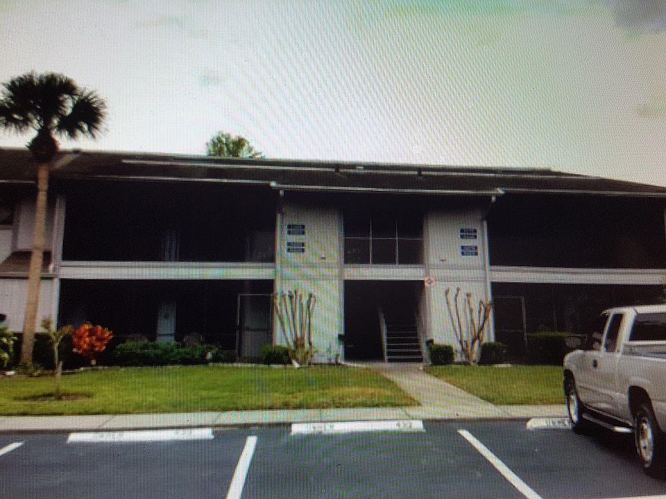 1st image of 2476 Oak Park Way