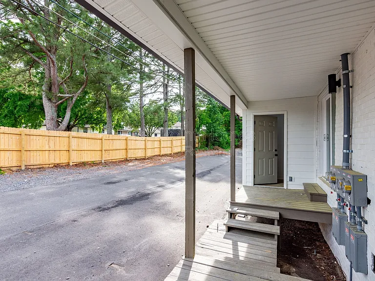 400 Gallery Ln #B-5 — Photo 13