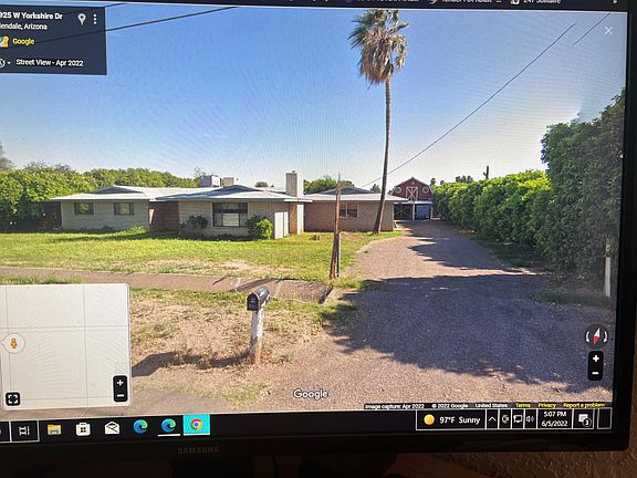 2nd image of 3921 W Yorkshire Dr