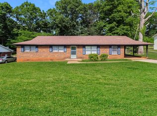 34 Annandale Dr, Boiling Springs, SC 29316