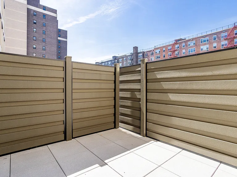 18303 Hillside Ave #2G — Photo 5