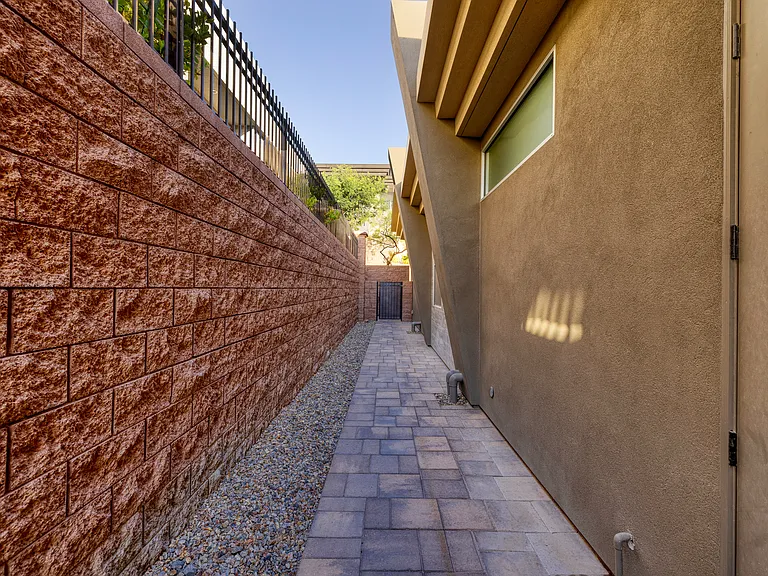 663 Palisade Rim Dr — Photo 46