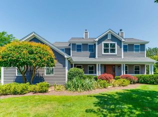 31016 N Prairie Ridge Ct S, Libertyville, IL 60048